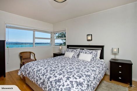 Photo of property in 41 Sea Vista Avenue, Beach Haven, Auckland, 0626