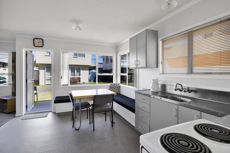 Photo of property in 120 Seventh Avenue, Urenui, 4377