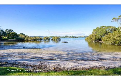 Photo of property in 84 Rangitane Loop Road, Kerikeri, 0294