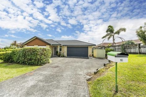 Photo of property in 10 Gala Place, Henderson, Auckland, 0612