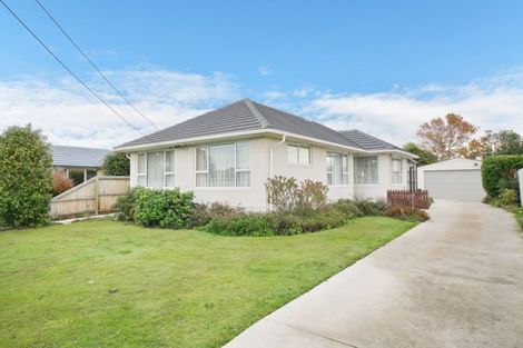 Photo of property in 15 Pembroke Street, Avondale, Christchurch, 8061