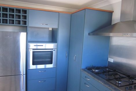 Photo of property in 30a Bowes Crescent, Strathmore Park, Wellington, 6022