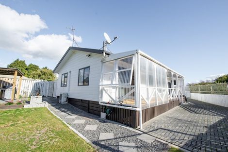 Photo of property in 9a Robinson Avenue, Holdens Bay, Rotorua, 3010