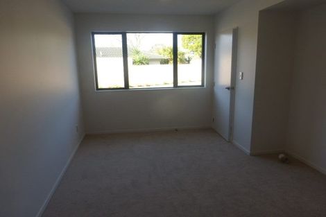 Photo of property in 1c Quincey Place, Massey, Auckland, 0614
