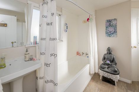 Photo of property in 163 Cambridge Street, Levin, 5510