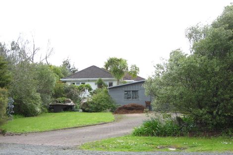 Photo of property in 34 The Terrace, Herald Island, Auckland, 0618