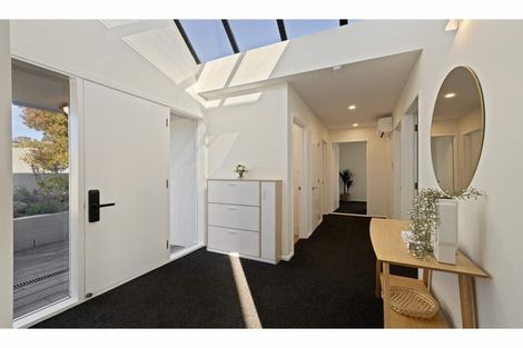 Photo of property in 72 Cannon Hill Crescent, Mount Pleasant, Christchurch, 8081