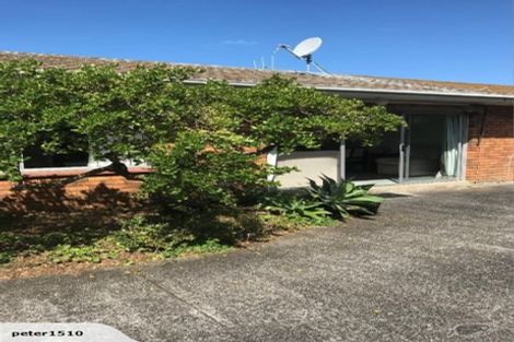 Photo of property in 2/32 Eastern Beach Road, Eastern Beach, Auckland, 2012