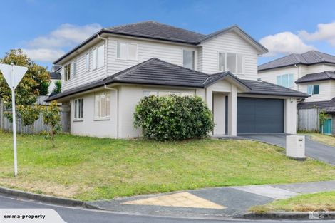 Photo of property in 22 Terrasini Drive, Flat Bush, Auckland, 2019