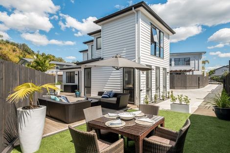 Photo of property in 6a Hostel Access Road, Eastern Beach, Auckland, 2012