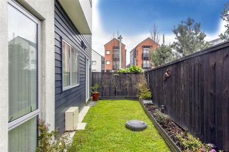 Photo of property in 1/110 Hobsonville Point Road, Hobsonville, Auckland, 0616