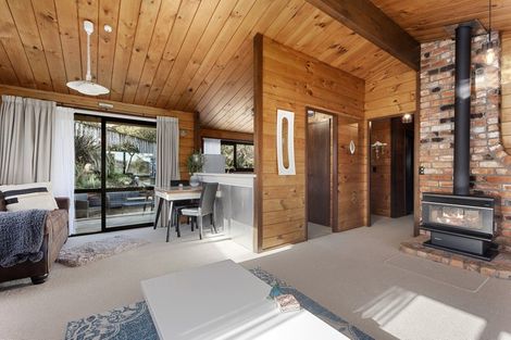 Photo of property in 108 Norana Road, Timberlea, Upper Hutt, 5018