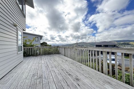 Photo of property in 20 Chastudon Place, Tawa, Wellington, 5028