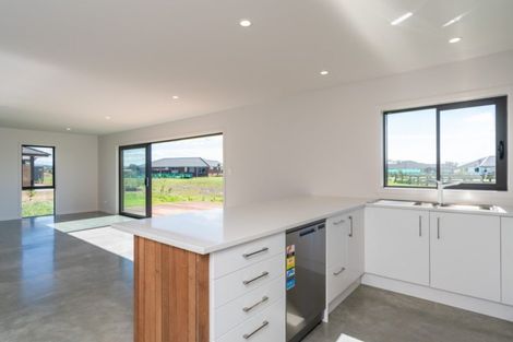 Photo of property in 16 Digby Place, Waipu, 0510