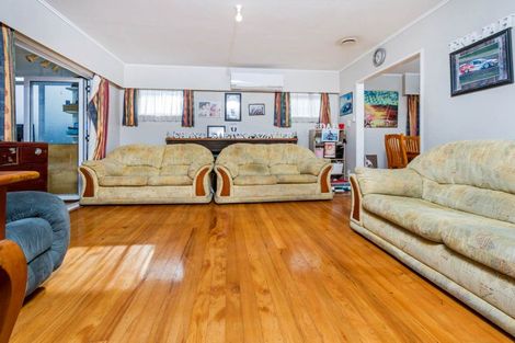 Photo of property in 450 Don Buck Road, Massey, Auckland, 0614