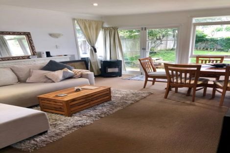 Photo of property in 2/41 Selwyn Crescent, Forrest Hill, Auckland, 0620