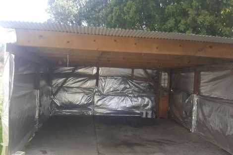 Photo of property in 154 Glenfield Road, Birkenhead, Auckland, 0626