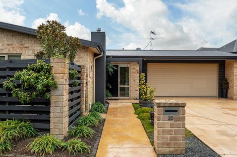 Photo of property in 20 Croftwood Lane, Harewood, Christchurch, 8051