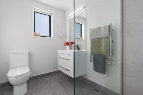 Photo of property in 27 Holystone Road, Whitby, Porirua, 5024