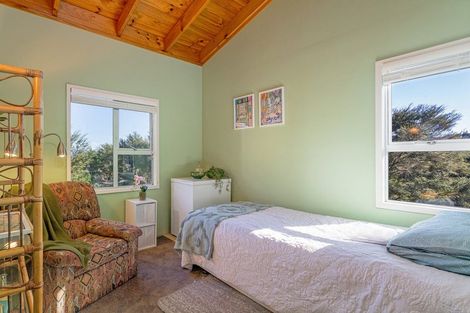 Photo of property in 10 Rabbit Way, Whitianga, 3510