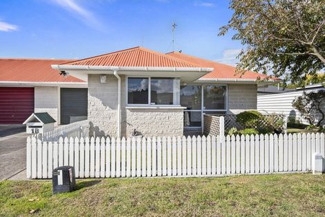 Photo of property in 1b Hendon Place, West End, Palmerston North, 4412