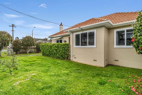 Photo of property in 66 Great North Road, Saint Johns Hill, Whanganui, 4500