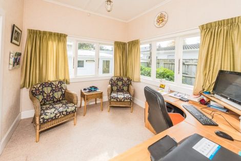 Photo of property in 25 Brassey Road, Saint Johns Hill, Whanganui, 4500