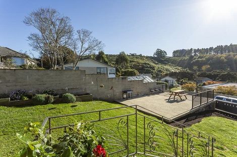 Photo of property in 4 Colquhoun Street, Glenross, Dunedin, 9011