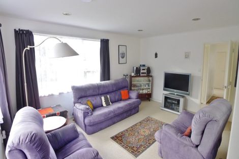 Photo of property in 12 Claverdon Drive, Massey, Auckland, 0614