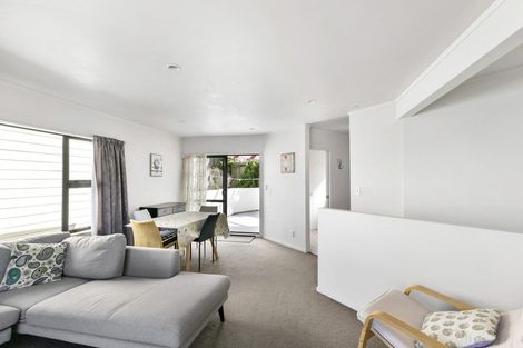 Photo of property in 4a Myrtle Crescent, Mount Cook, Wellington, 6021