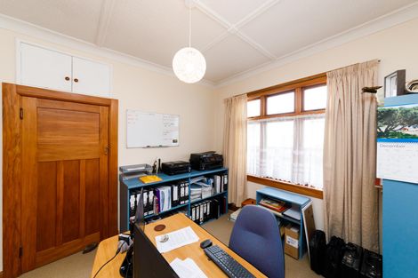 Photo of property in 24 Miro Street, Takaro, Palmerston North, 4410