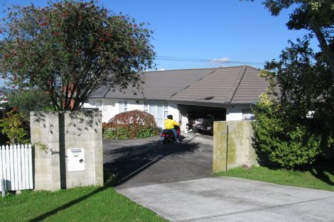 Photo of property in 373 East Coast Road, Mairangi Bay, Auckland, 0630