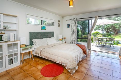 Photo of property in 112 Oratia Place, Onemana, Whangamata, 3691