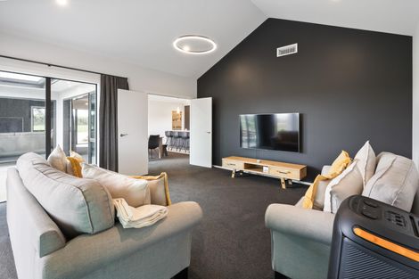 Photo of property in 170 Shirriffs Road, Awapuni, Palmerston North, 4412