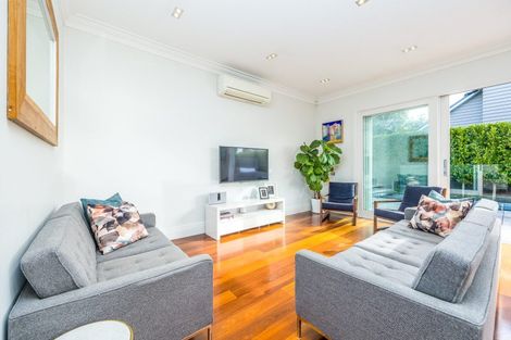 Photo of property in 16 Warwick Street, Morningside, Auckland, 1022