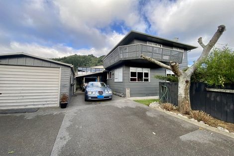 Photo of property in 75 Hampden Street, Picton, 7220