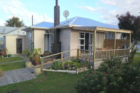 Photo of property in 5 Jenks Street, Foxton, 4814