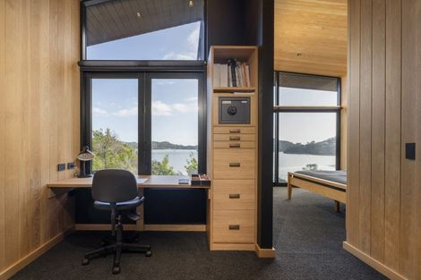 Photo of property in 90 Harbour View Road, Coromandel, 3581