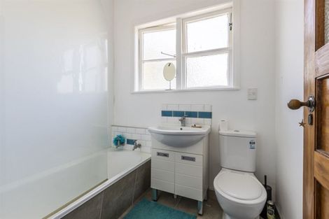 Photo of property in 90 Manson Street, Terrace End, Palmerston North, 4410