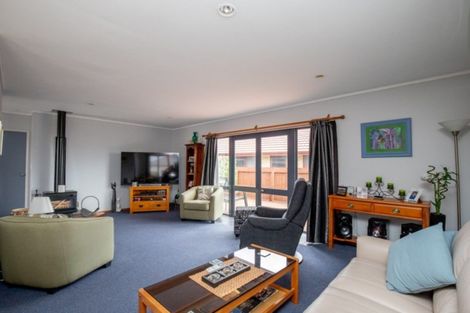 Photo of property in 25 Raratuna Street, Turua, 3574