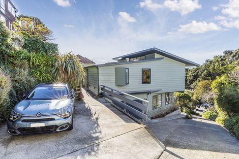 Photo of property in 74 Falkirk Avenue, Seatoun, Wellington, 6022