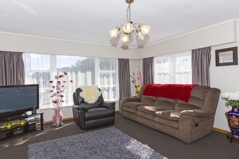 Photo of property in 17 Castlerea Street, Wainuiomata, Lower Hutt, 5014