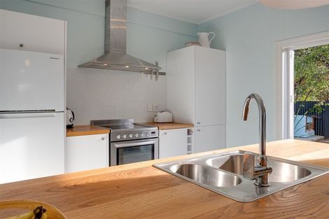 Photo of property in 16 Augusta Street, Redcliffs, Christchurch, 8081