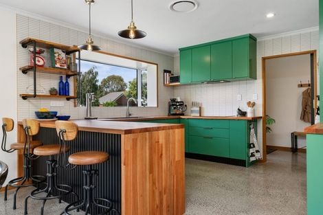 Photo of property in 10 Addison Place, Halswell, Christchurch, 8025