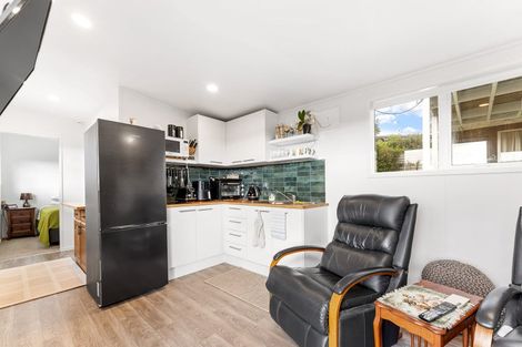 Photo of property in 44 Amorino Drive, Red Beach, 0932