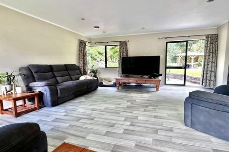Photo of property in 63 Charles Prevost Drive, The Gardens, Auckland, 2105