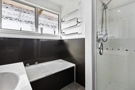 Photo of property in 18 Saxton Road, Upper Vogeltown, New Plymouth, 4310