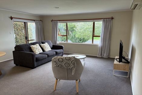 Photo of property in 6a Tatua Place, Conifer Grove, Takanini, 2112