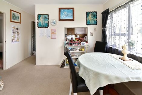 Photo of property in 3 Centreway Road, Orewa, 0931