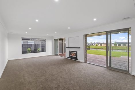 Photo of property in 73 The Esplanade, Pegasus, 7612